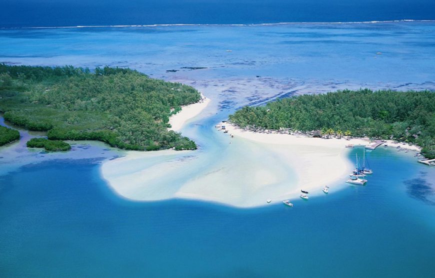  Ile Aux Cerfs