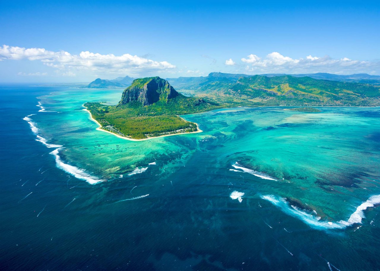 Underwater Waterfall - Helicopter Ride